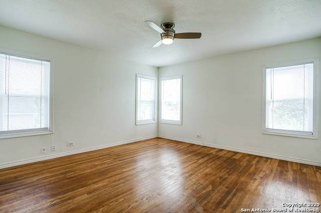 Image 9 of 12 For 2803 Woodlawn Ave W