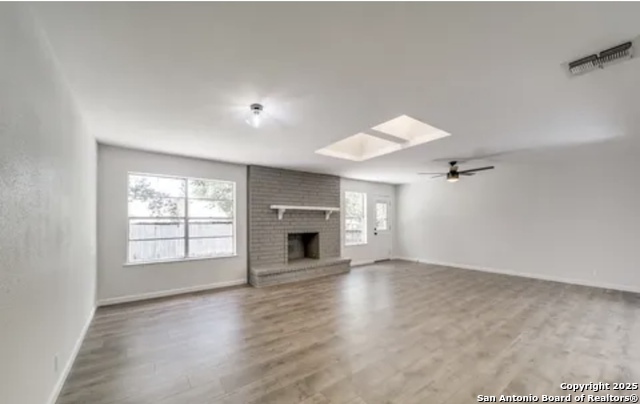 Image 2 of 16 For 14602 Edgemont