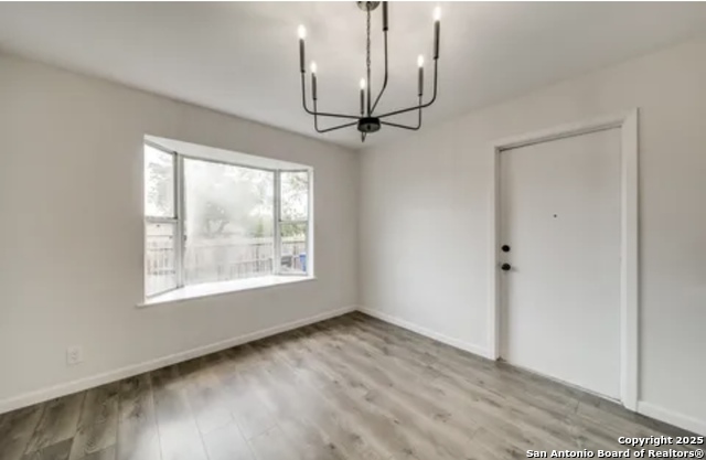 Image 8 of 16 For 14602 Edgemont