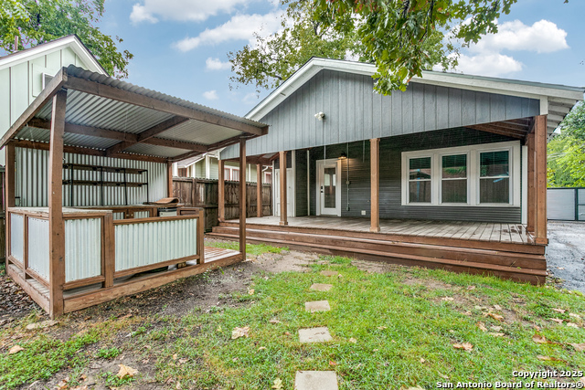 Image 21 of 21 For 326 Simon