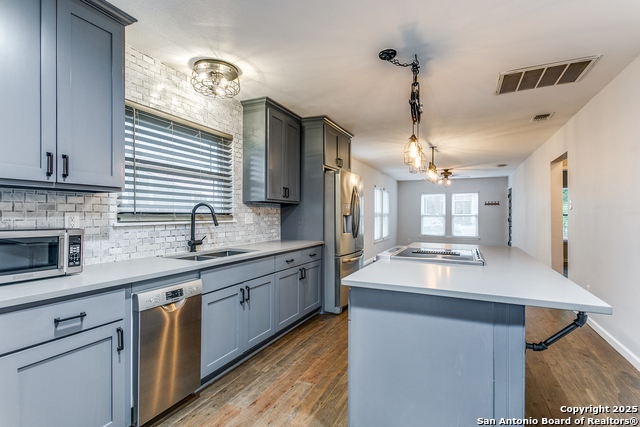 Image 9 of 21 For 326 Simon