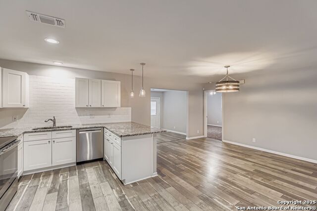 Image 11 of 27 For 3203 Quakertown