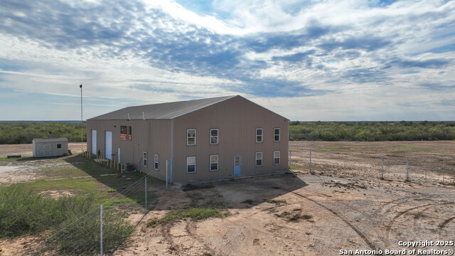 Details for 193 Welco Ln, Jourdanton, TX 78026