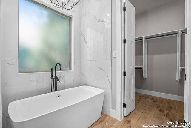 Image 23 of 46 For 1164 Winding Creek Trl