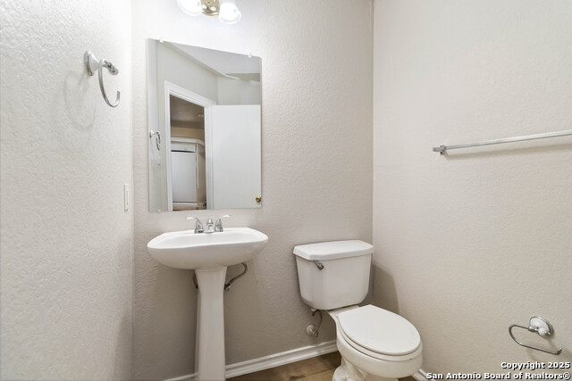 Image 12 of 30 For 4614 Stallion Cove