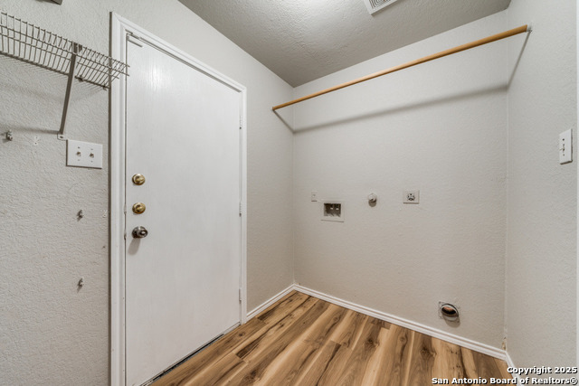 Image 13 of 30 For 4614 Stallion Cove