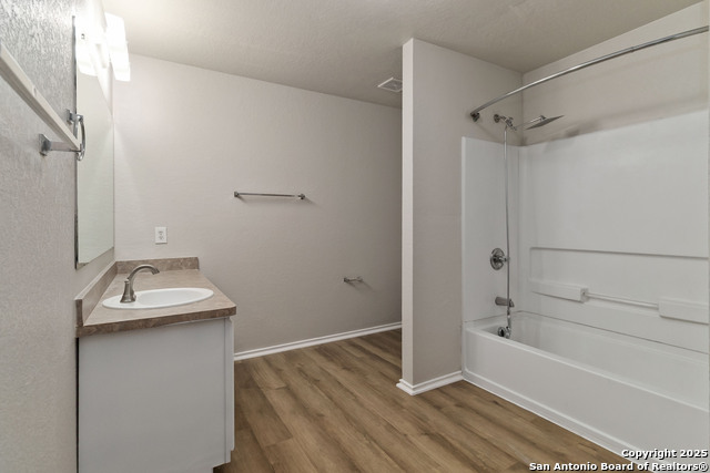 Image 26 of 30 For 4614 Stallion Cove