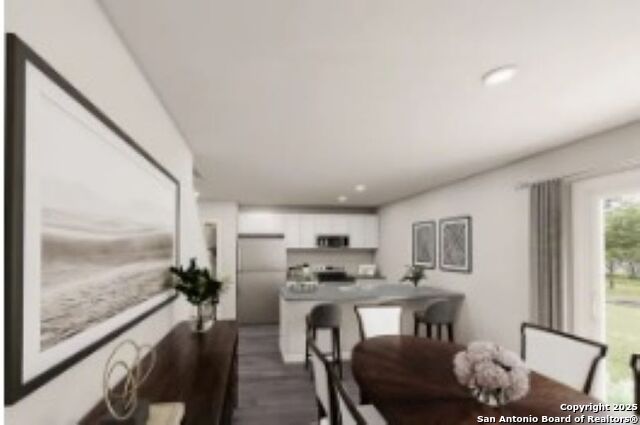 Image 2 of 10 For 613 Cadena Loop