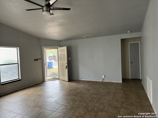 Image 5 of 13 For 1218 Tinson  