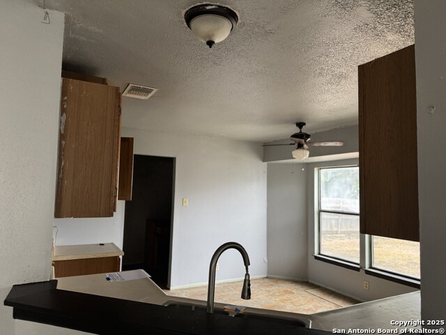 Image 6 of 13 For 1218 Tinson  