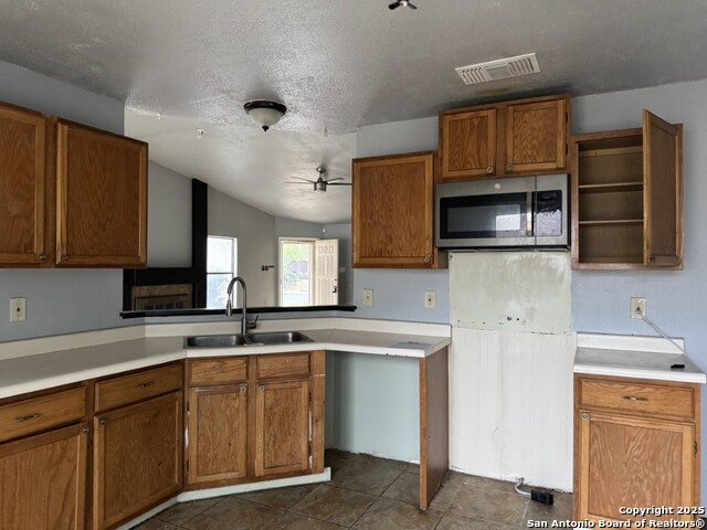 Image 7 of 13 For 1218 Tinson  