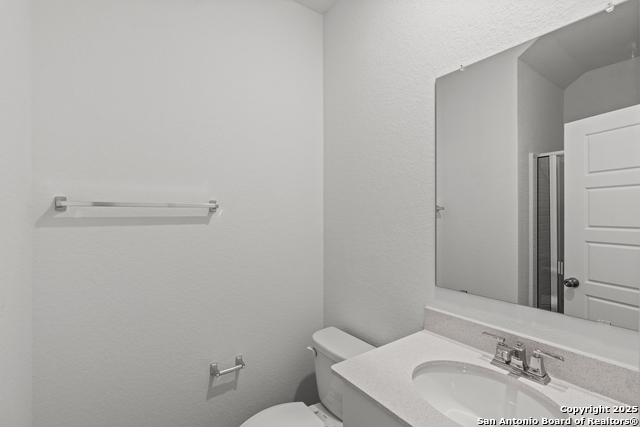 Image 6 of 23 For 949 Heartseed Avenue