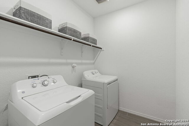 Image 19 of 33 For 223 Kinsley Way