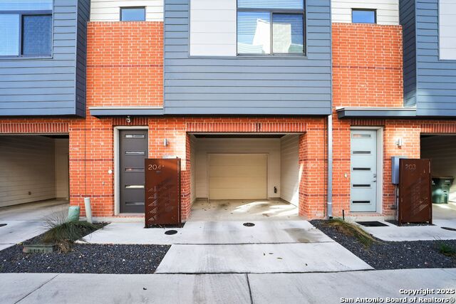 Details for 1606 Hackberry N Unit 204, San Antonio, TX 78208