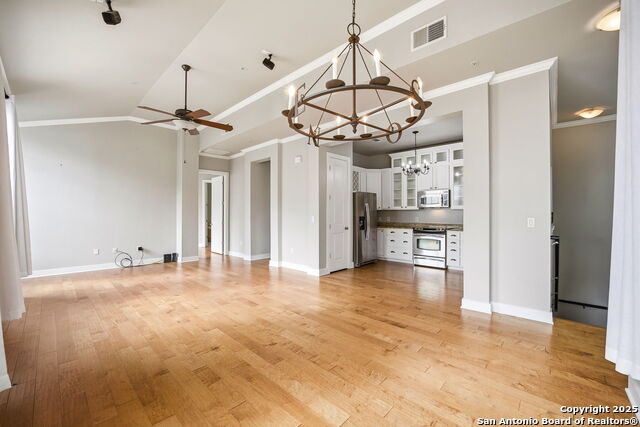 Image 11 of 47 For 7342 Oak Manor  #6202