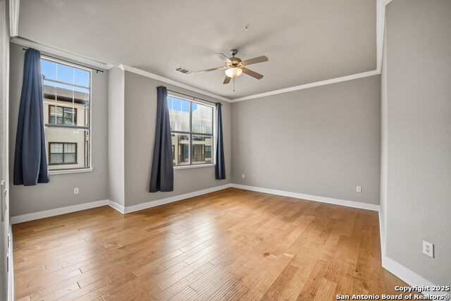 Image 20 of 47 For 7342 Oak Manor  #6202