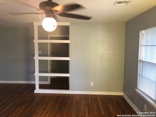 Image 4 of 15 For 219 Radiance Ave