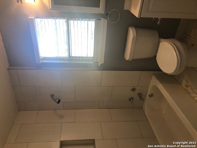 Image 7 of 15 For 219 Radiance Ave