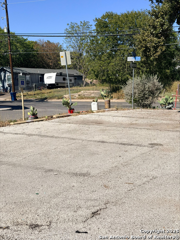 Details for 2526 Guadalupe, San Antonio, TX 78207