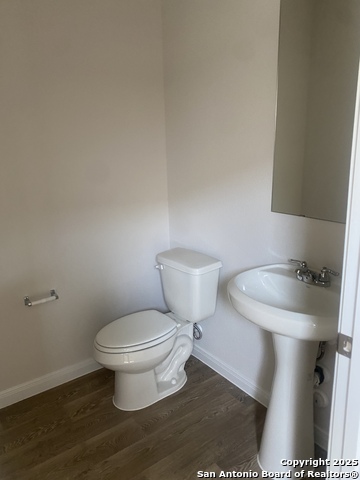 Image 13 of 16 For 244 New Albany Lane