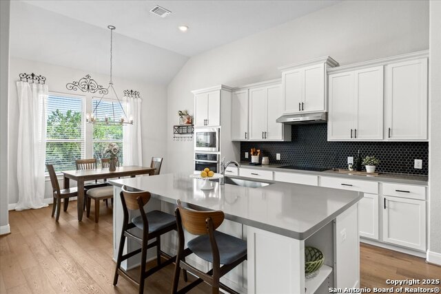 Image 17 of 61 For 273 Toucan Dr