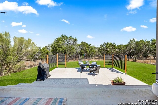 Image 2 of 61 For 273 Toucan Dr