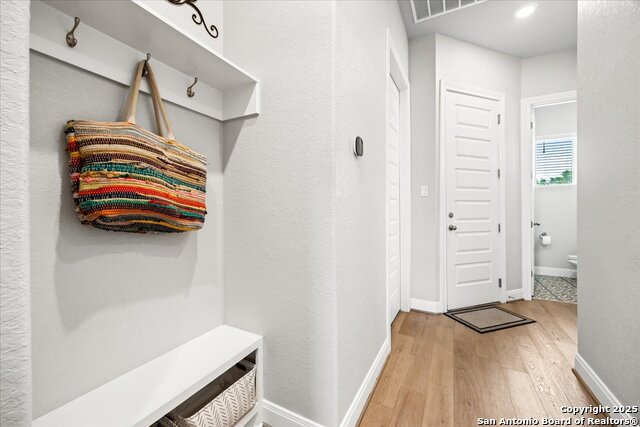 Image 30 of 61 For 273 Toucan Dr