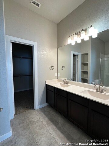 Image 7 of 10 For 2208 Avery Vlg