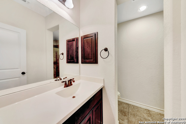 Image 29 of 42 For 26011 Red Heron