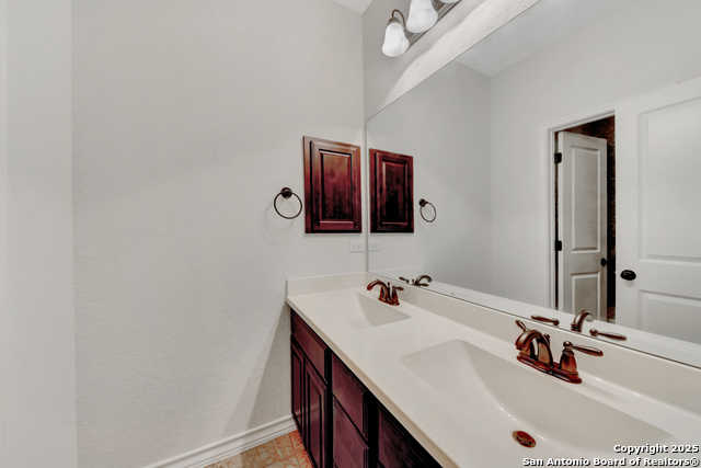 Image 32 of 42 For 26011 Red Heron