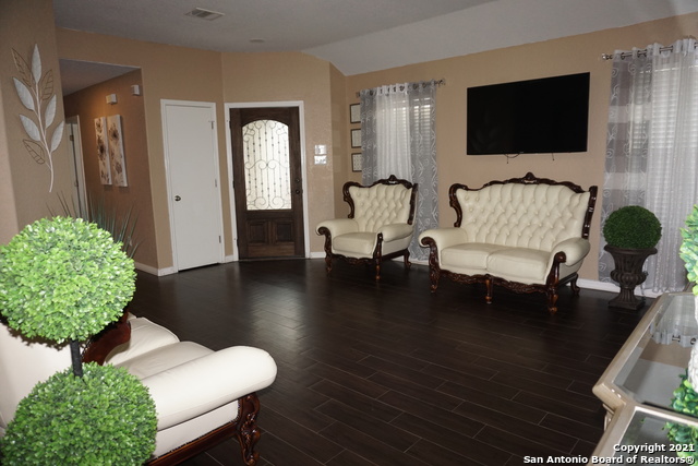 Image 11 of 50 For 3518 Alonzo Fields