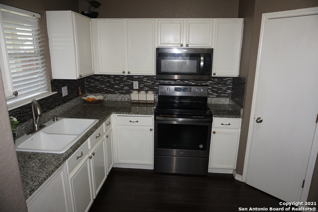 Image 13 of 50 For 3518 Alonzo Fields