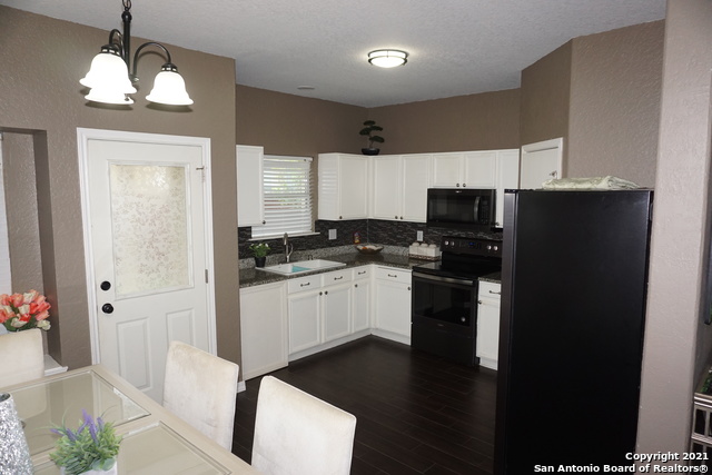 Image 14 of 50 For 3518 Alonzo Fields