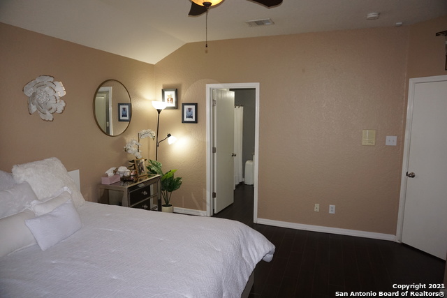 Image 24 of 50 For 3518 Alonzo Fields