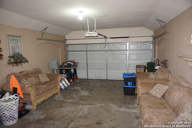 Image 39 of 50 For 3518 Alonzo Fields