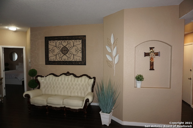 Image 7 of 50 For 3518 Alonzo Fields