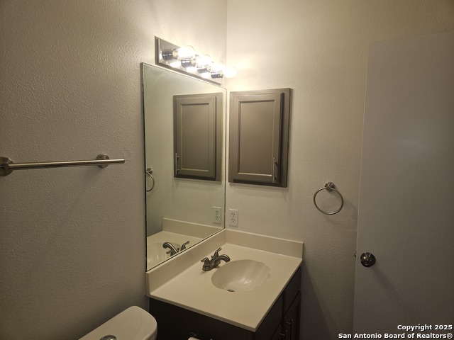 Image 19 of 26 For 7715 Rustic  