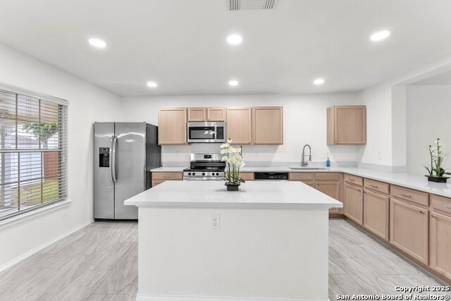 Image 11 of 36 For 15515 Spring Smt