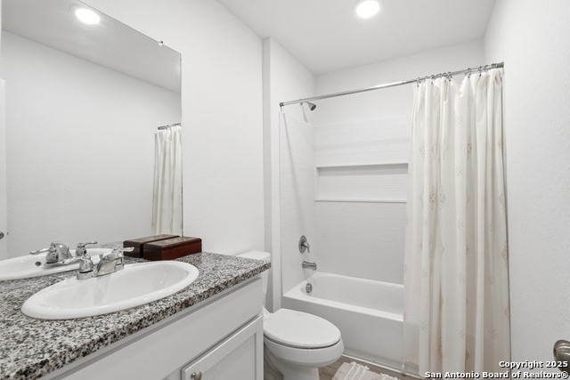 Image 14 of 23 For 13942 Bull  