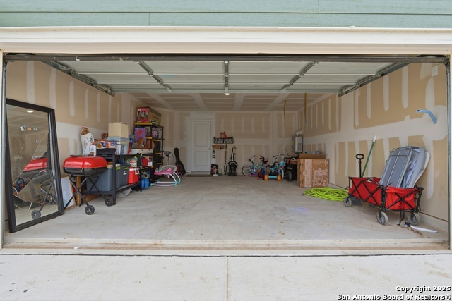 Image 21 of 23 For 13942 Bull  