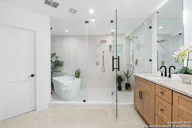 Image 24 of 39 For 718 Ridgemont Ave