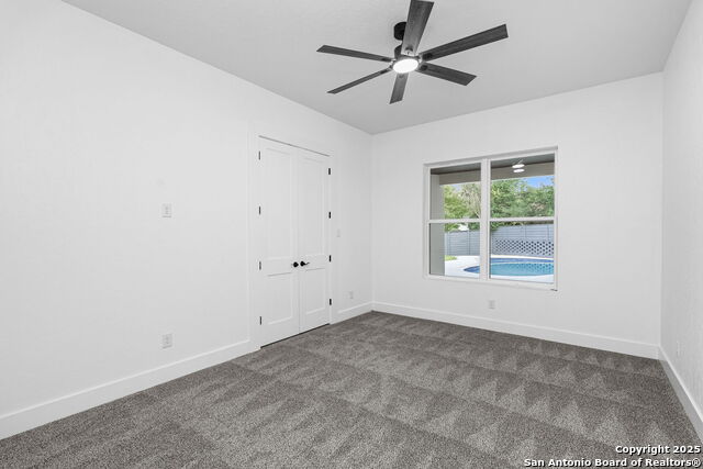 Image 27 of 39 For 718 Ridgemont Ave