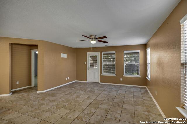 Image 12 of 32 For 1411 Hummingbird