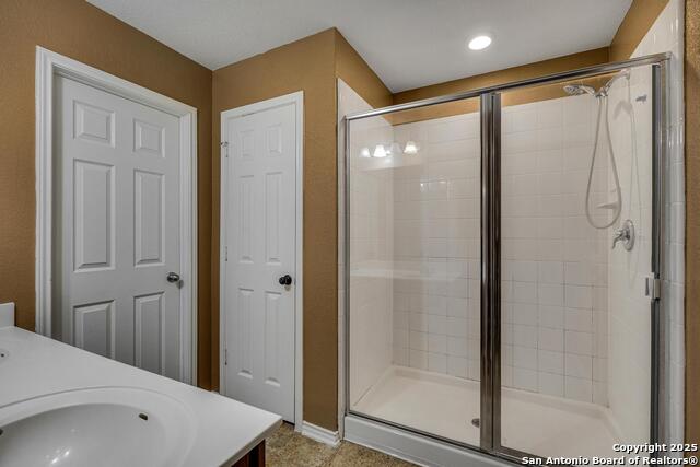 Image 18 of 32 For 1411 Hummingbird