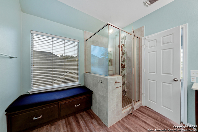 Image 31 of 36 For 20811 Encino Pebble