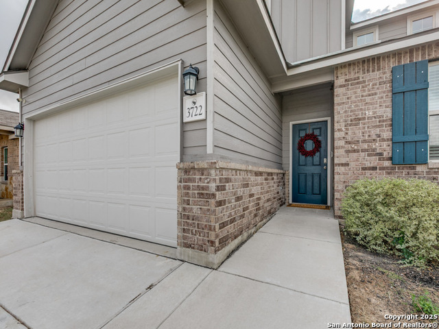 Image 2 of 25 For 3722 Carducci