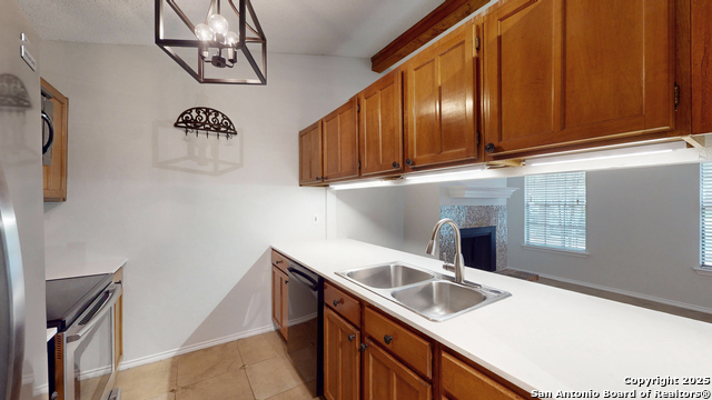 Image 14 of 31 For 13643 High Chapel