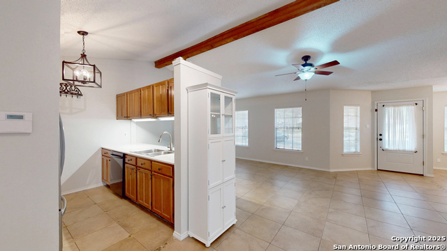 Image 18 of 31 For 13643 High Chapel