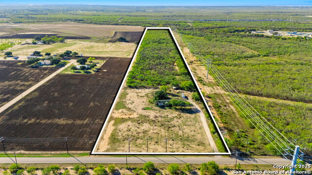 Listing photo id 1 for 596 Mauermann