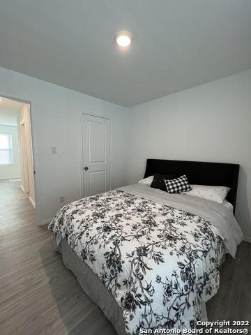 Image 12 of 49 For 8523 Grosbeak Cove